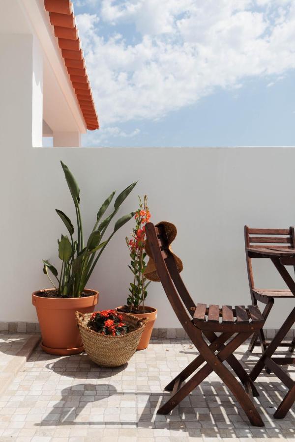 Villa Azenhas Do Mar Roadside House à Colares Extérieur photo