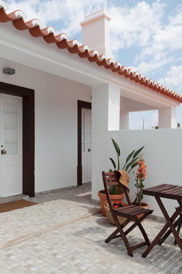 Villa Azenhas Do Mar Roadside House à Colares Extérieur photo